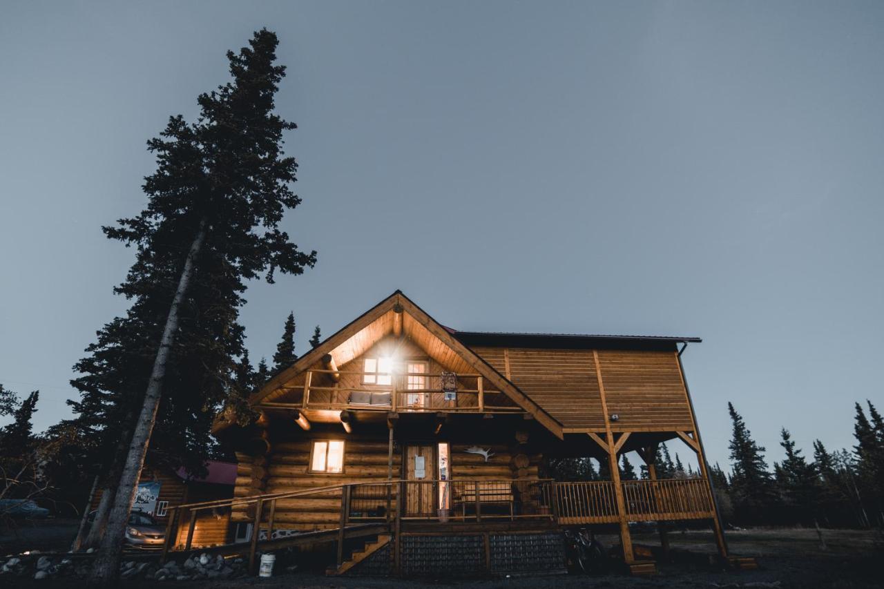 Mount Logan Ecolodge Хейнс-Джанкшен Экстерьер фото